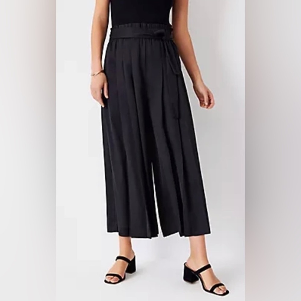 Ann Taylor Flowy Wide-Leg Cropped Pants